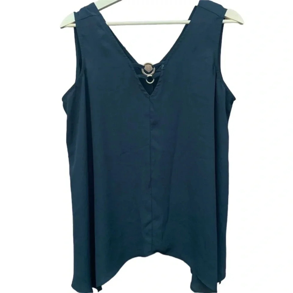 THALIA Sodi women's black large sleeveless blouse with accents